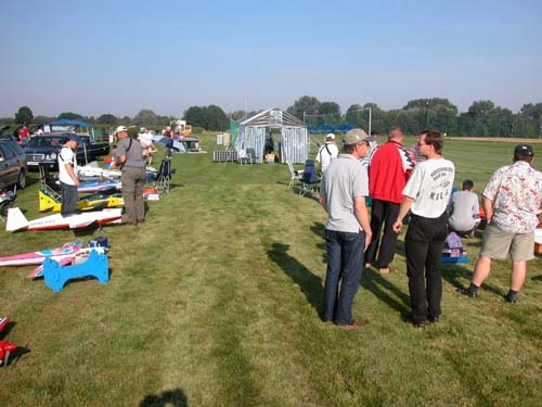 Erding-Oberding - der Platz mit Golfrasen